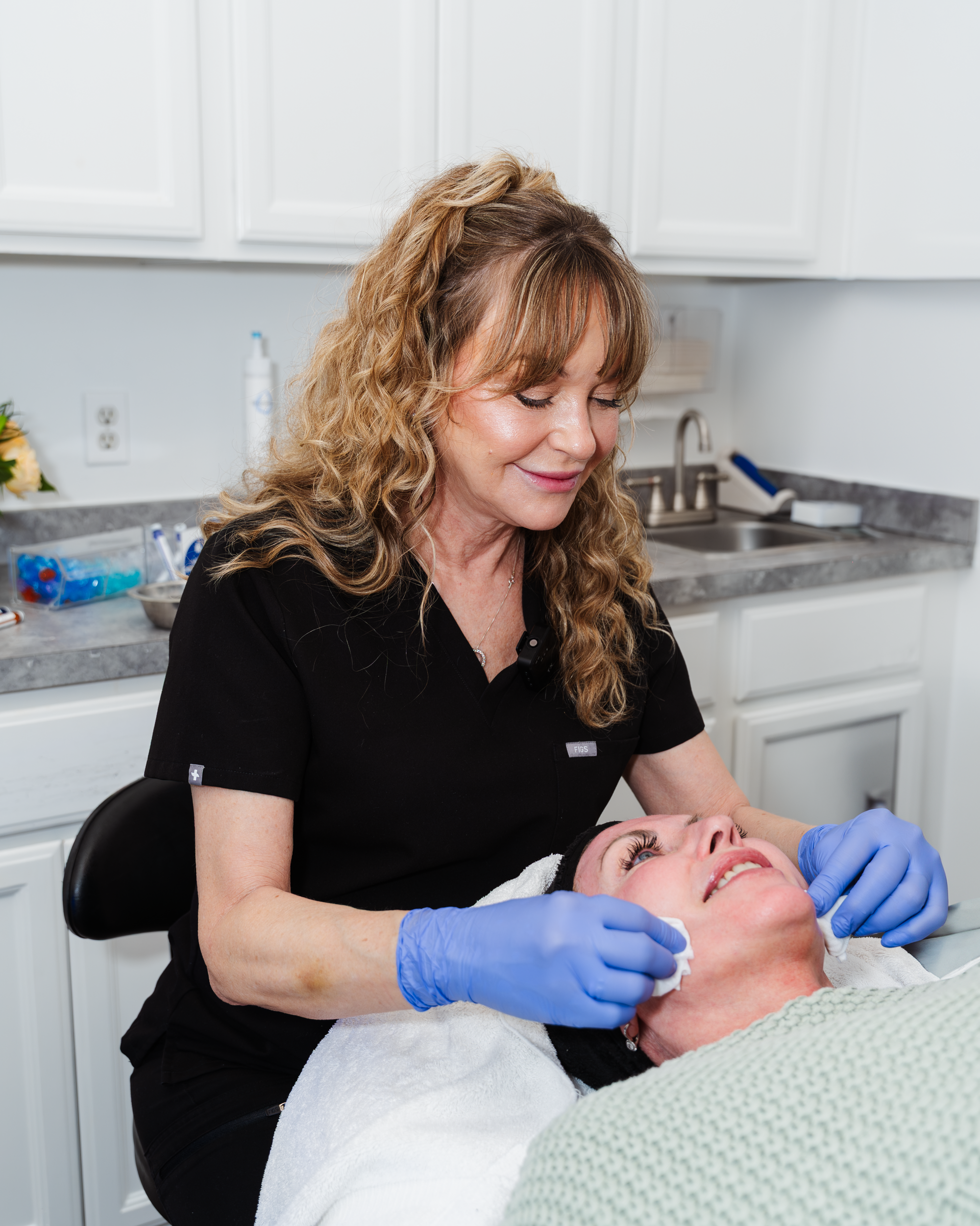 FLASH SALE! Buy Facial, Get Dermaplaning FREE!