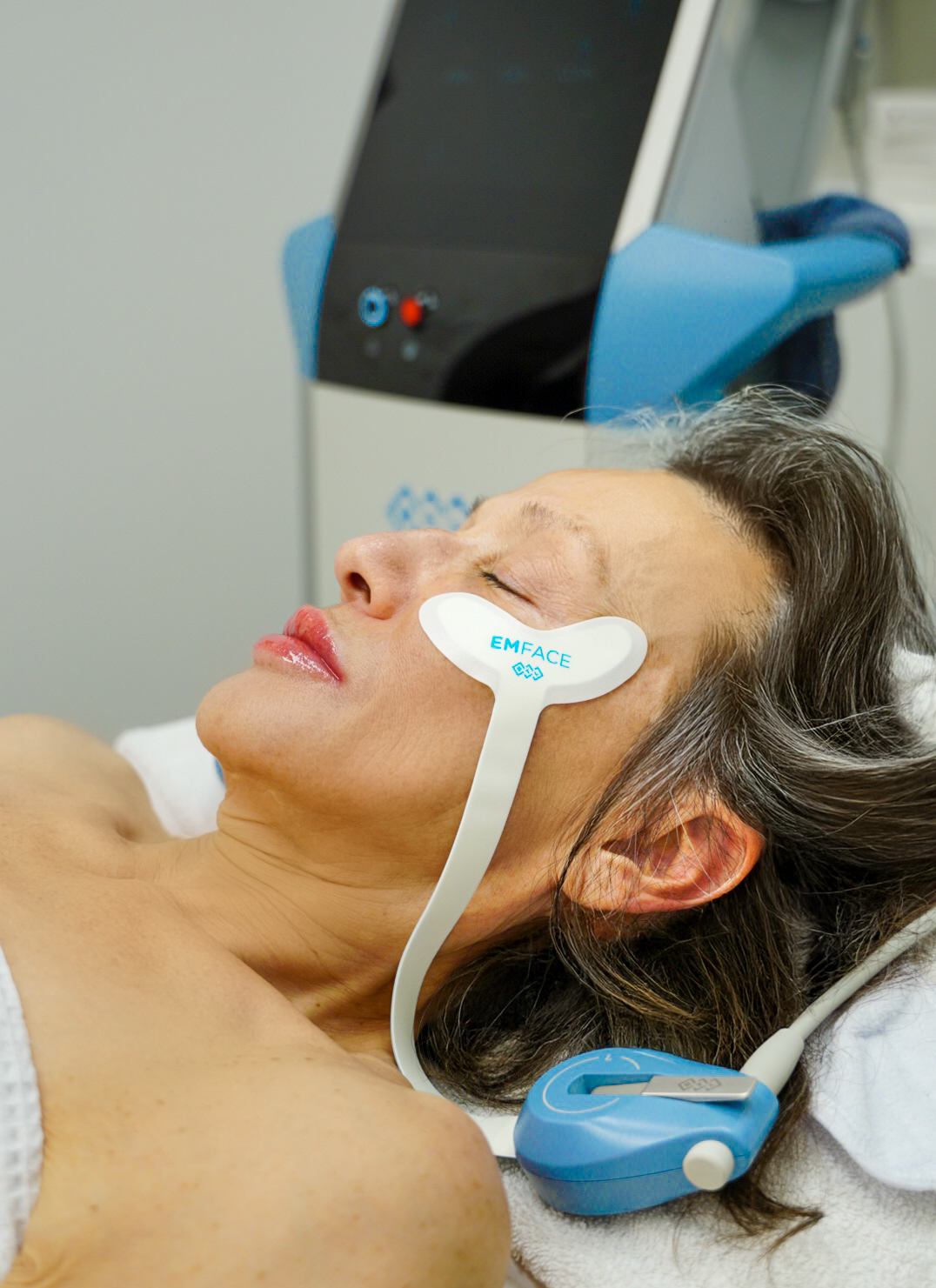 EmFace Eyes Package of 4 Treatments