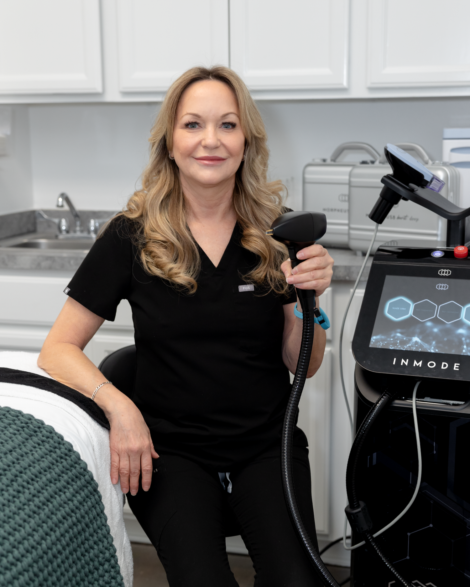 Forma Plus Arms Package of 8 Treatments